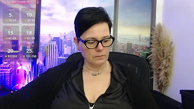 Snapshot of ninarandmann chatting on 5, 3, 2025 ninarandmann online show from 5, 3, 2025