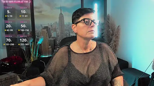 Snapshot of ninarandmann chatting on 1, 10, 2025 ninarandmann online show from 1, 10, 2025