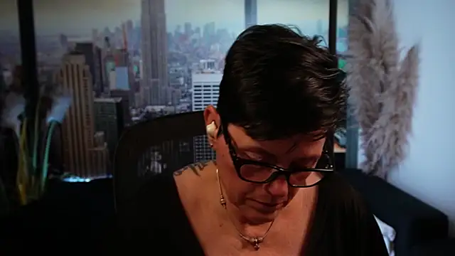 Snapshot of ninarandmann chatting on 30, 10, 2025 ninarandmann online show from 30, 10, 2025