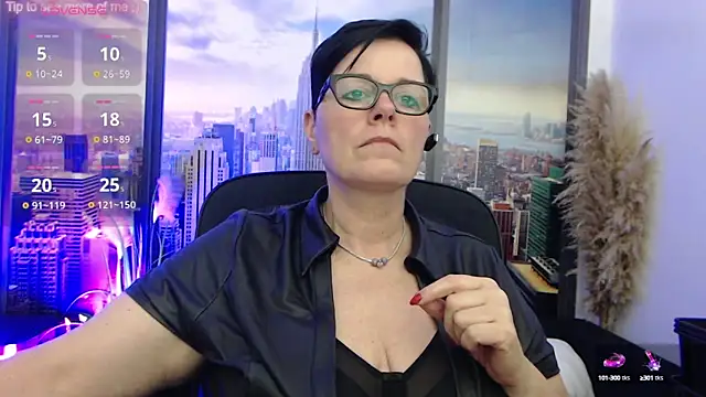 Snapshot of ninarandmann chatting on 6, 3, 2025 ninarandmann online show from 6, 3, 2025