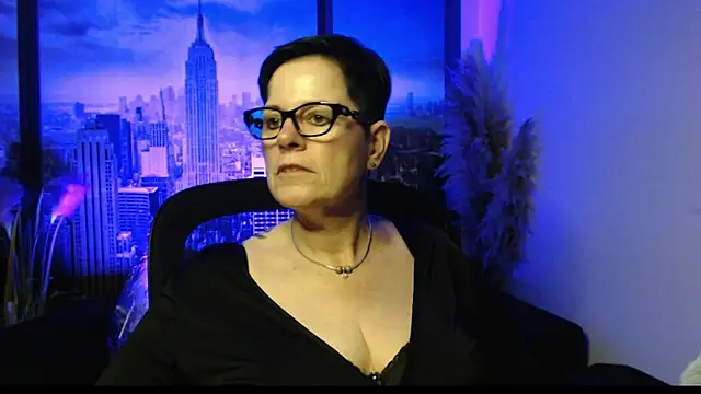 Snapshot of ninarandmann chatting on 25, 11, 2025 ninarandmann online show from 25, 11, 2025