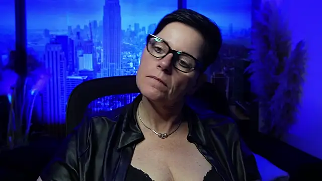 Snapshot of ninarandmann chatting on 24, 11, 2025 ninarandmann online show from 24, 11, 2025