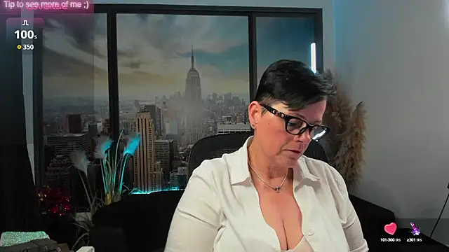 Snapshot of ninarandmann chatting on 18, 9, 2025 ninarandmann online show from 18, 9, 2025