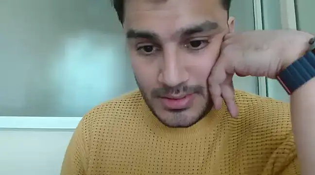 Snapshot of robintoit chatting on 8, 3, 2025 robintoit online show from 8, 3, 2025