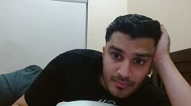 Snapshot of robintoit chatting on 6, 3, 2025 robintoit online show from 6, 3, 2025