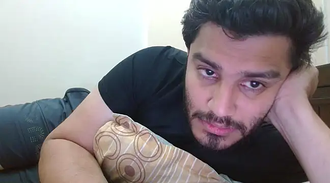 Snapshot of robintoit chatting on 21, 2, 2025 robintoit online show from 21, 2, 2025