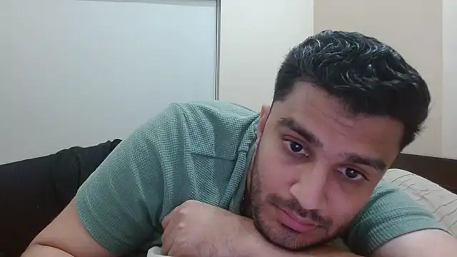 Snapshot of robintoit chatting on 7, 10, 2025 robintoit online show from 7, 10, 2025