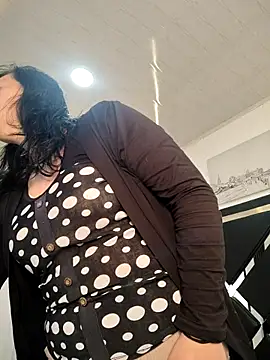 Natasha milf   online show from 26, 11, 2025