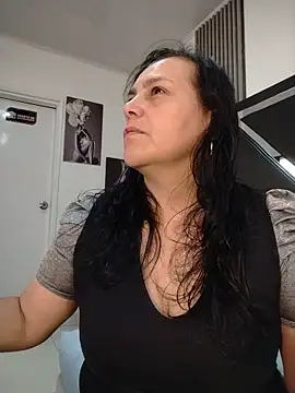 Natasha milf   online show from 17, 6, 2026