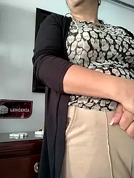 Natasha milf   online show from 21, 4, 2026