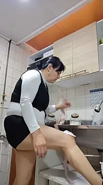 Natasha milf   online show from 20, 12, 2025