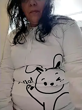 Natasha milf   online show from 24, 4, 2026