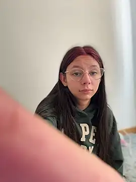 Bonniepark online show from 3, 12, 2025