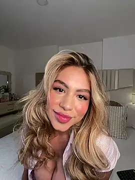  laura 02 online show from 26, 6, 2026