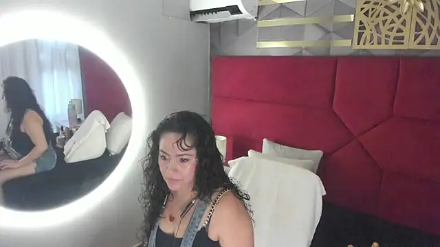 hanny milf online show from 19, 4, 2026