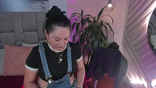 hanny milf online show from 22, 7, 2026