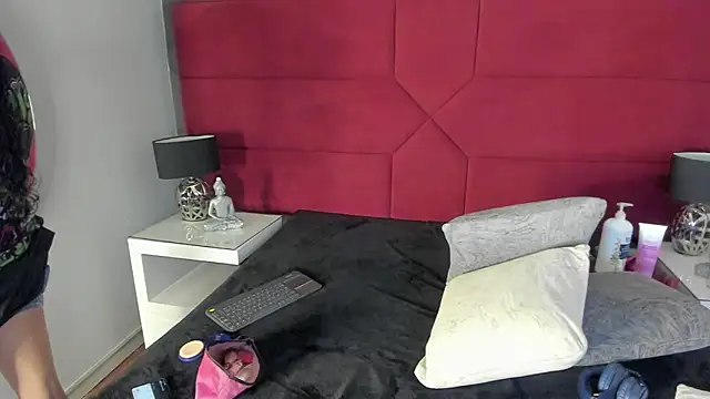 Snapshot of hanny_milf chatting on 11, 3, 2025 hanny milf online show from 11, 3, 2025
