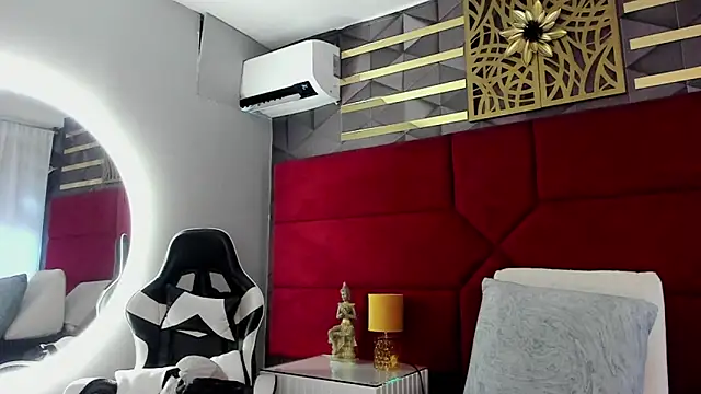 hanny milf online show from 30, 6, 2026