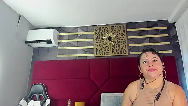 hanny milf online show from 28, 6, 2026