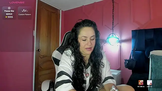 hanny milf online show from 2, 6, 2026