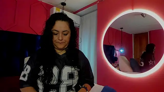 hanny milf online show from 17, 5, 2026