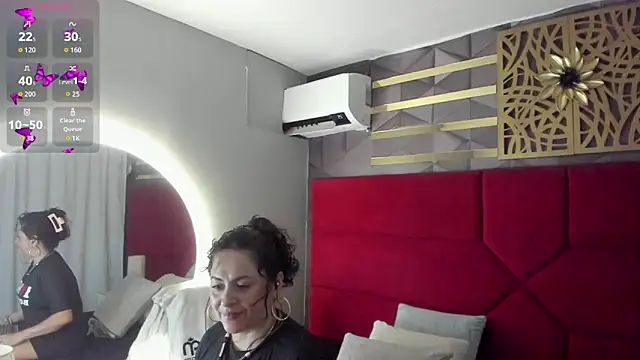 hanny milf online show from 28, 2, 2026