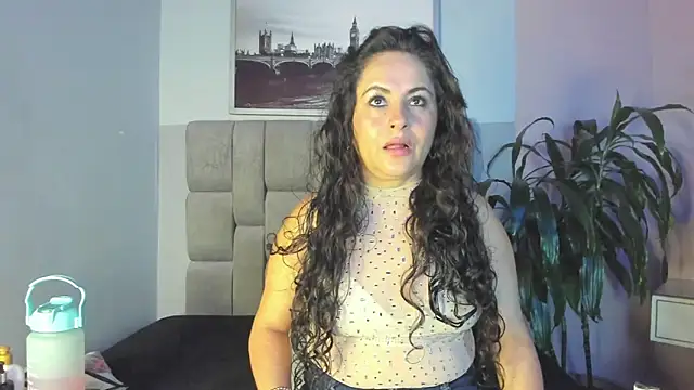 Snapshot of hanny_milf chatting on 16, 9, 2025 hanny milf online show from 16, 9, 2025