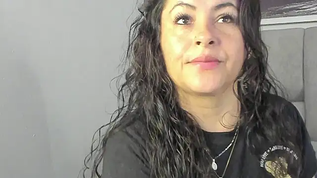 Snapshot of hanny_milf chatting on 23, 9, 2025 hanny milf online show from 23, 9, 2025