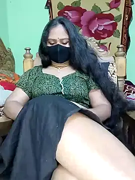 Idhika Paul online show from 1, 3, 2025