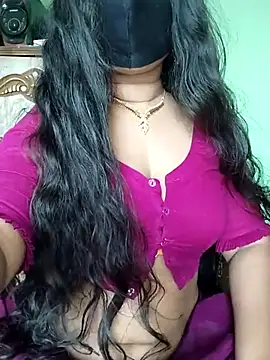 Idhika Paul online show from 9, 3, 2025