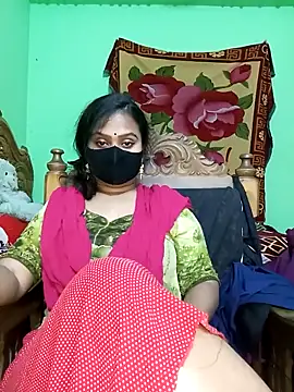 Idhika Paul online show from 2, 3, 2025