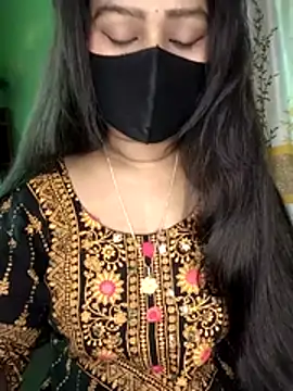 Idhika Paul online show from 15, 12, 2025