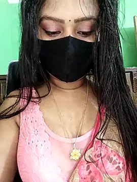 Idhika Paul online show from 4, 3, 2026