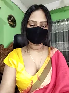 Idhika Paul online show from 22, 4, 2026