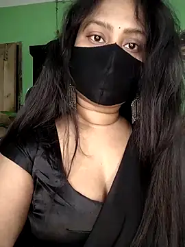 Idhika Paul online show from 3, 4, 2026