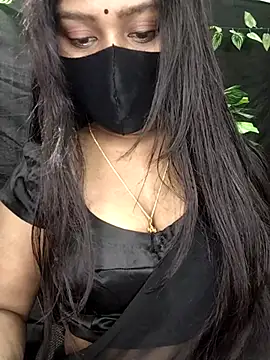 Idhika Paul online show from 1, 12, 2025