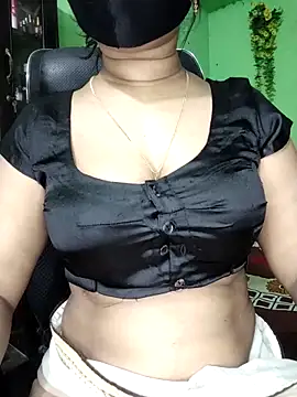 Snapshot of Idhika_Paul chatting on 24, 4, 2026 Idhika Paul online show from 24, 4, 2026