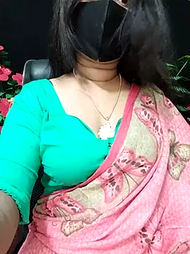 Idhika Paul online show from 9, 10, 2025