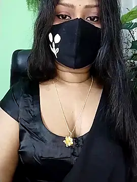 Idhika Paul online show from 20, 12, 2025