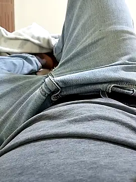 MaskedGQ online show from 1, 12, 2025