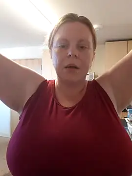 Snapshot of pinkieMilfPUSY chatting on 22, 6, 2026 pinkieMilfPUSY online show from 22, 6, 2026
