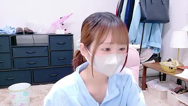 Yui-Ch online show from 4, 6, 2026