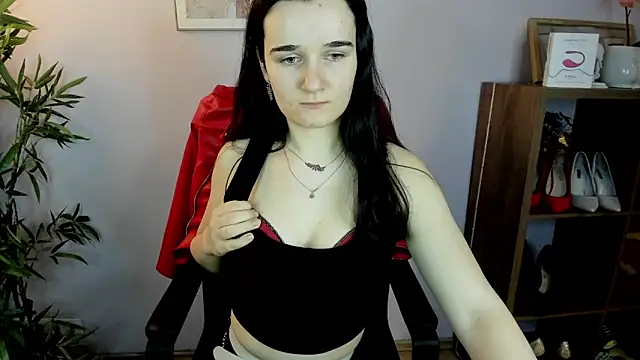 Snapshot of KateDelight chatting on 1, 3, 2025 KateDelight online show from 1, 3, 2025