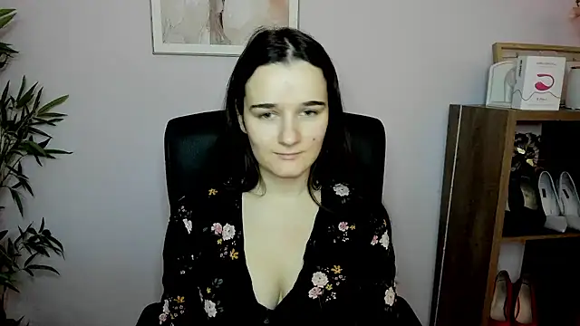 Snapshot of KateDelight chatting on 8, 2, 2025 KateDelight online show from 8, 2, 2025