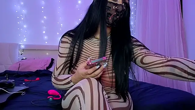 kamila french online show from 12, 4, 2026