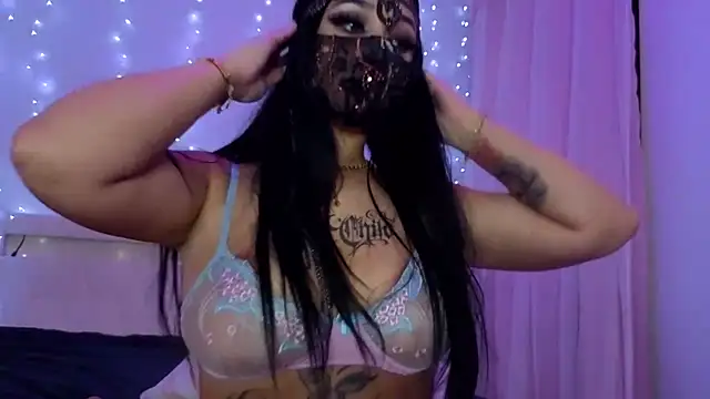 kamila french online show from 18, 4, 2026