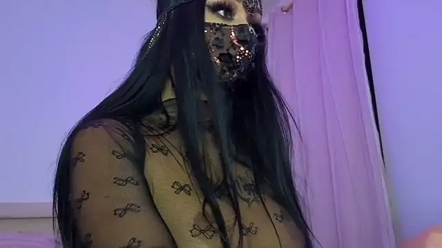 kamila french online show from 22, 4, 2026