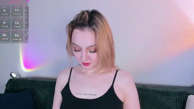 CrystalRey online show from 8, 2, 2026