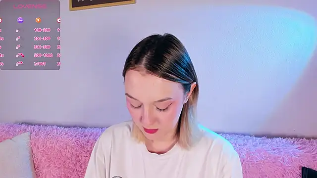 CrystalRey online show from 4, 11, 2025