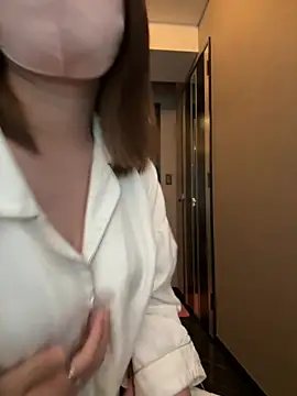 ayu yu xo online show from 23, 1, 2025